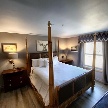ホテル The Retreat On Charleston Peak Mount Charleston エクステリア 写真