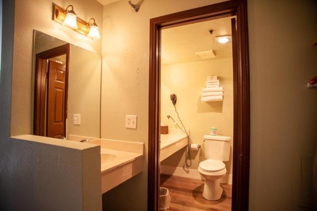 ホテル The Retreat On Charleston Peak Mount Charleston エクステリア 写真