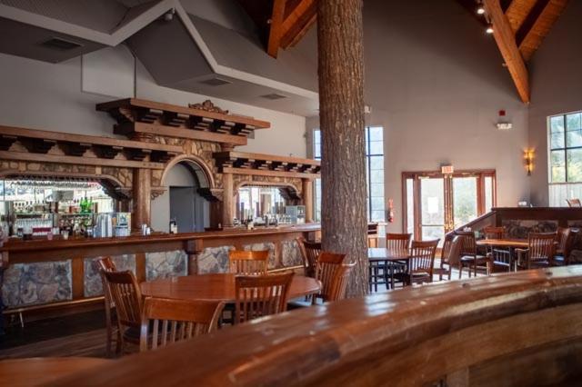 ホテル The Retreat On Charleston Peak Mount Charleston エクステリア 写真